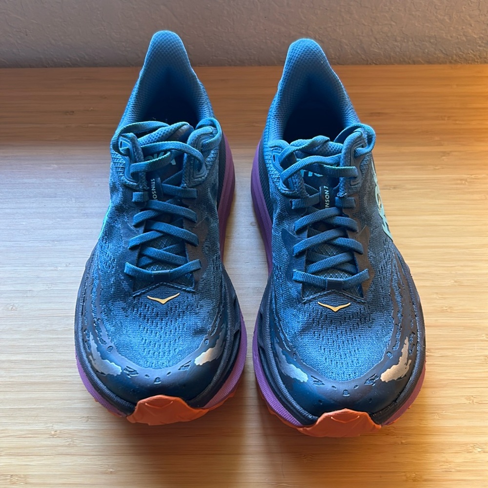 Women’s Hoka Stinson 7 trail running shoes in size 8 (wide)